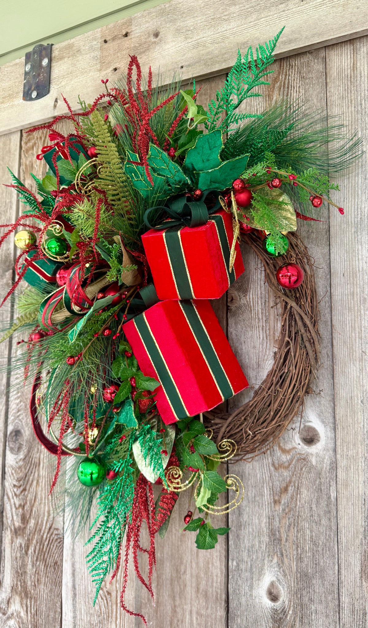 Luxury Christmas Grapevine Wreath – Red, Green & Gold Holiday Door Decor