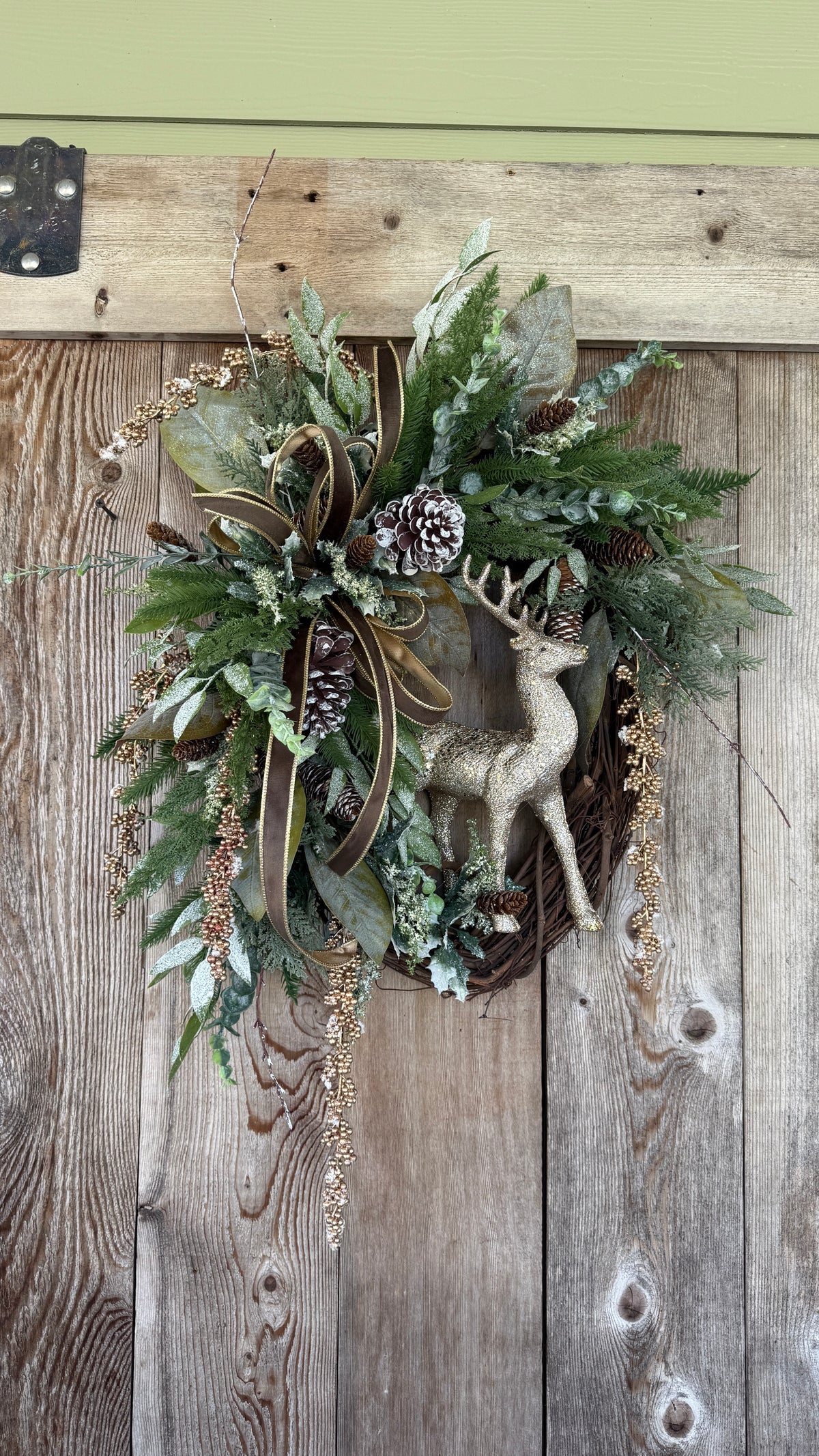 Elegant Champagne Gold Reindeer Christmas Grapevine Wreath | Luxury Woodland Holiday Door Decor